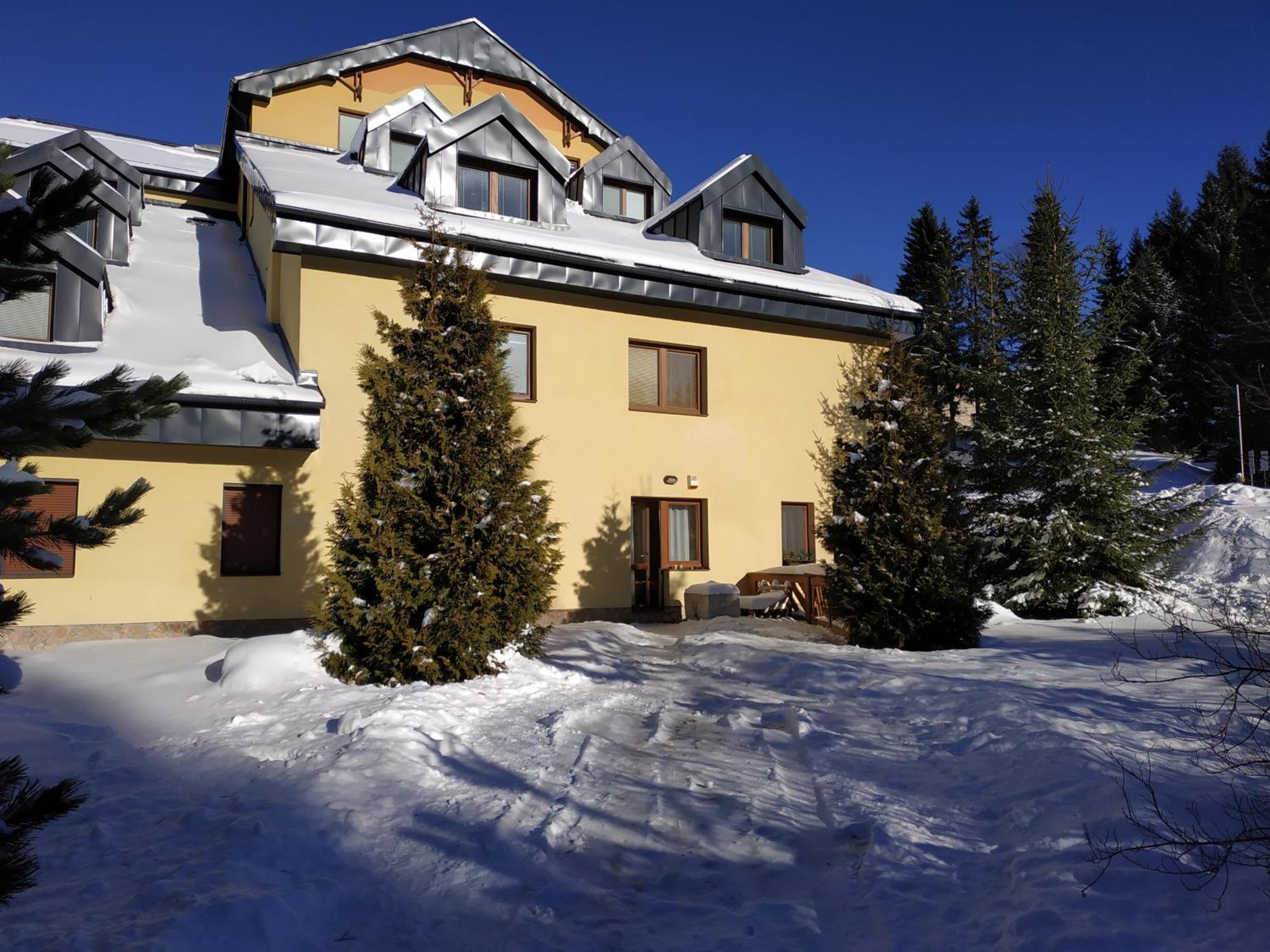 Tatran - Nika Apartman Dóval Kültér fotó